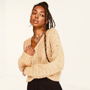 Noisy May cable knit v neck sweater in camel